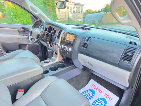 2013 Toyota Sequoia SR5