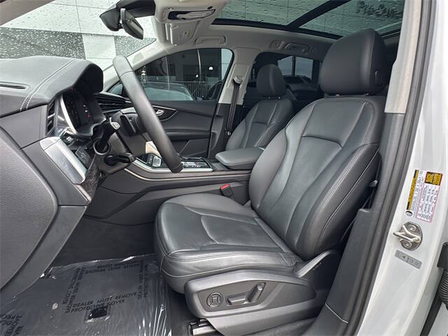 2023 Audi Q7 quattro Premium Plus 55 TFSI