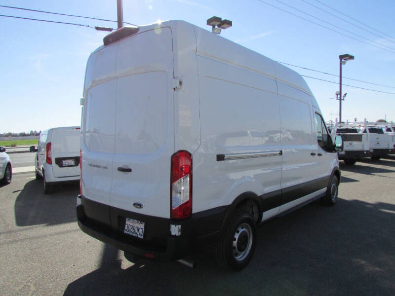 2023 Ford Transit 250