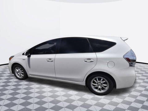 2013 Toyota Prius v Three