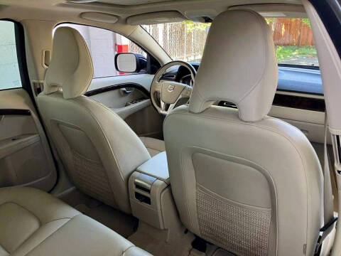 2016 Volvo XC70 T5 Premier