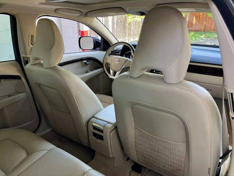 2016 Volvo XC70 T5 Premier