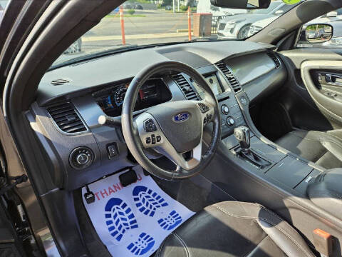 2017 Ford Taurus SEL