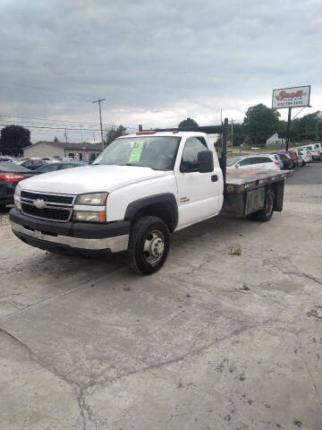 2006 Chevrolet Silverado 3500 for sale at Scott Sales & Service LLC in Brownstown IN