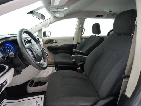 2019 Chrysler Pacifica LX