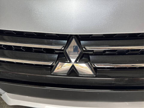 2022 Mitsubishi Mirage ES