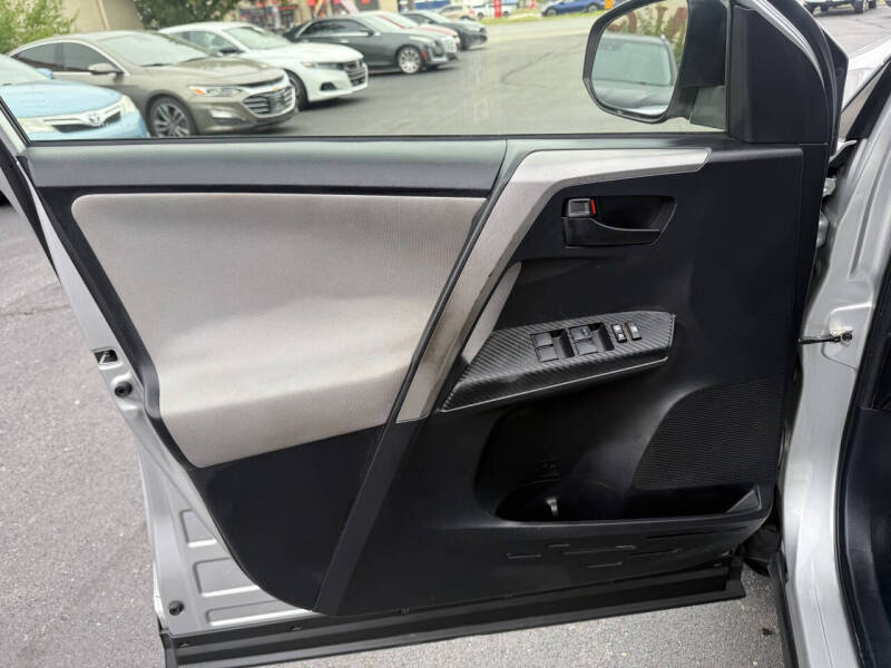 2014 Toyota RAV4 LE