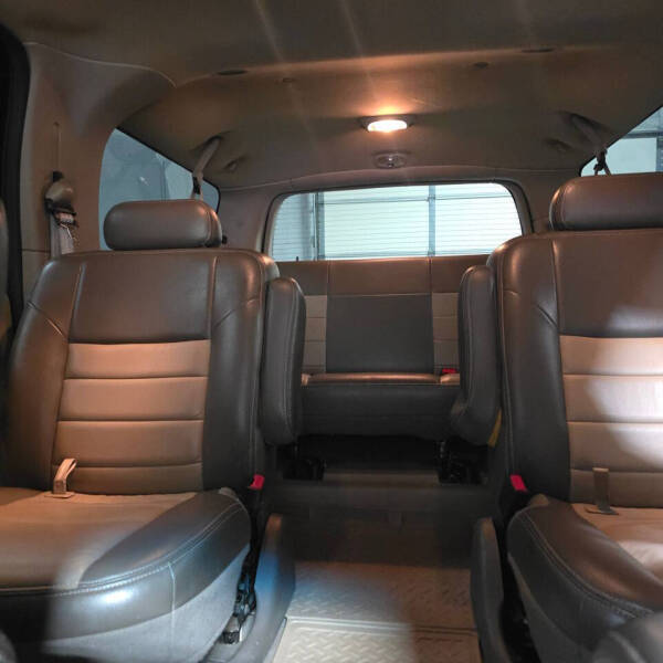 2004 Ford Excursion Eddie Bauer