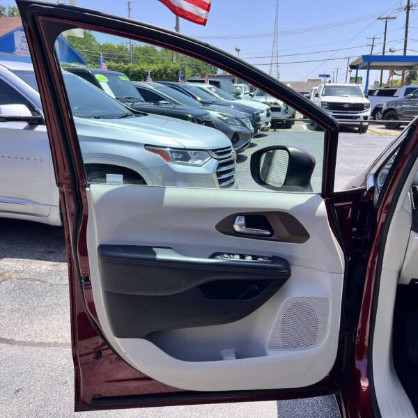 2017 Chrysler Pacifica Touring