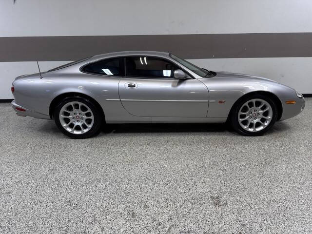 2001 Jaguar XKR