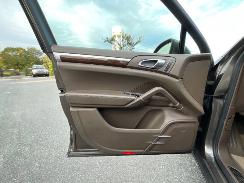 2011 Porsche Cayenne S