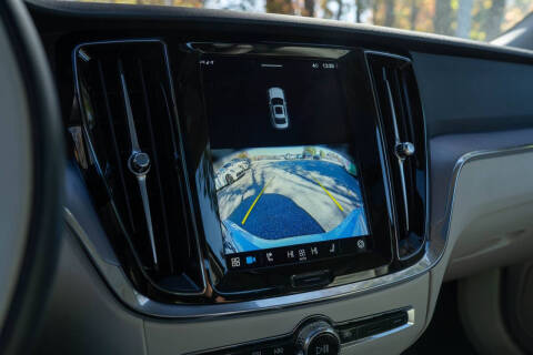 2024 Volvo S60 B5 Core Dark Theme