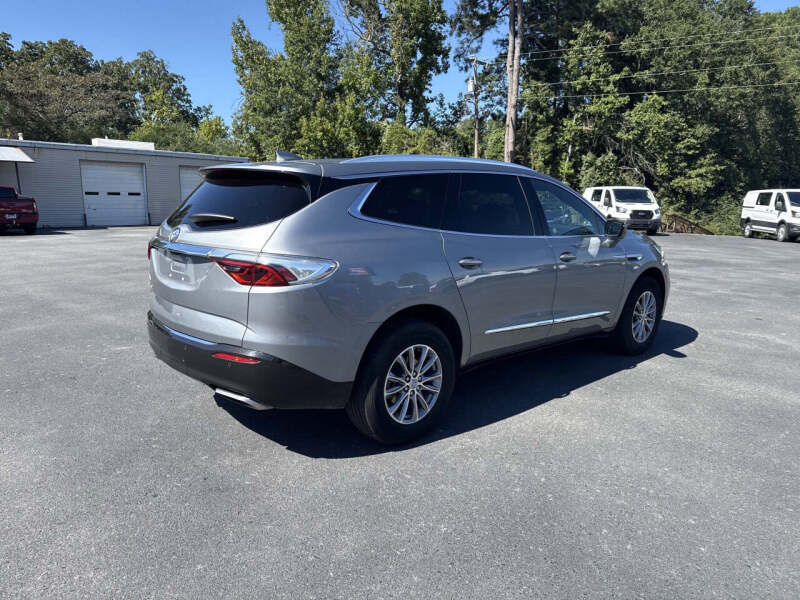 2024 Buick Enclave Premium