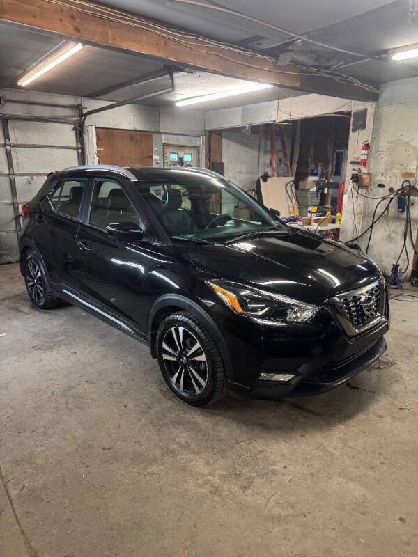 2019 Nissan Kicks SR