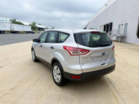 2016 Ford Escape S