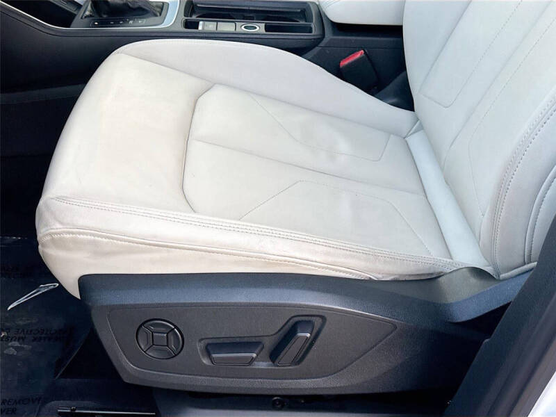 2021 Audi Q3 quattro S line Premium 45 TFSI