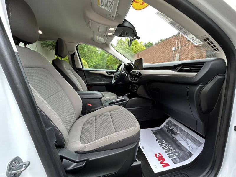 2022 Ford Escape SE