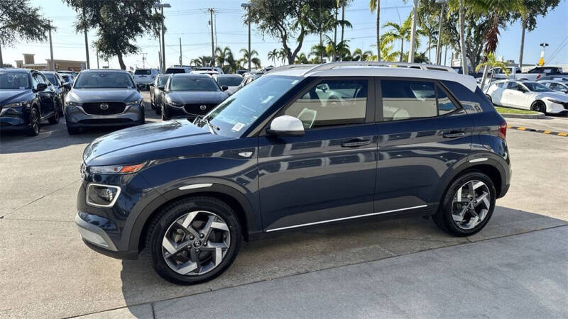 2022 Hyundai Venue Limited