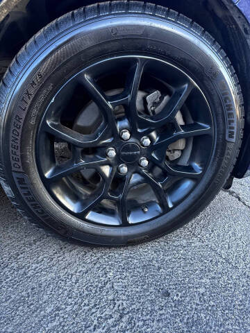 2017 Dodge Charger SXT