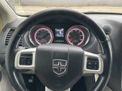 2011 Dodge Grand Caravan Crew