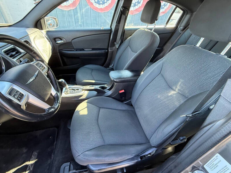 2011 Chrysler 200 Touring