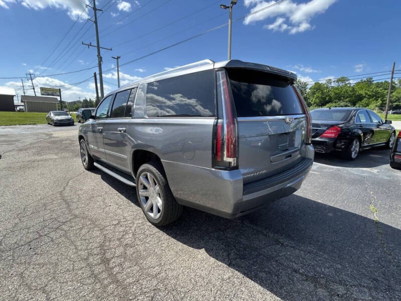 2020 Cadillac Escalade ESV Luxury