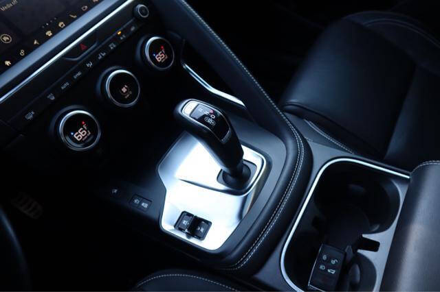 2018 Jaguar E-PACE P300 R-Dynamic S