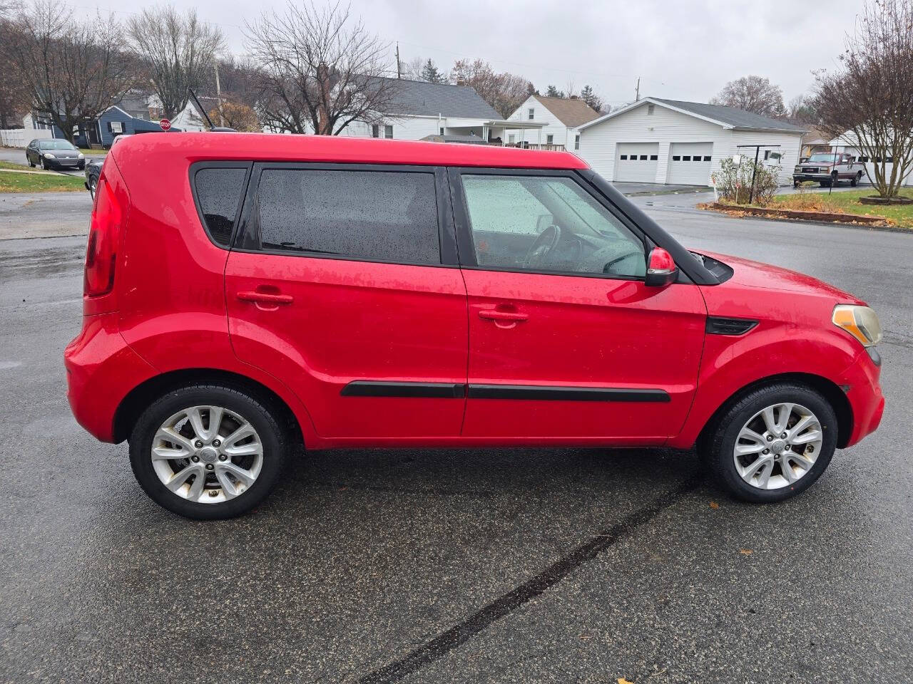 2012 Kia Soul for sale at QUEENSGATE AUTO SALES in York, PA