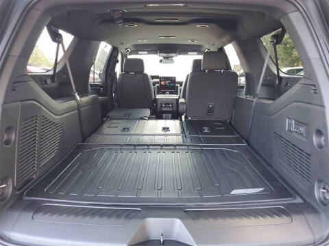 2025 GMC Yukon XL Elevation