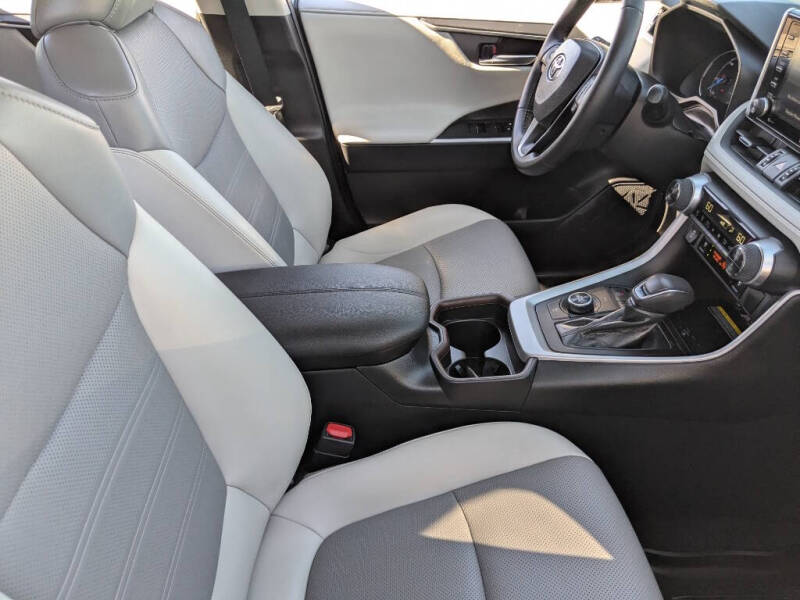 2020 Toyota RAV4 Hybrid Limited