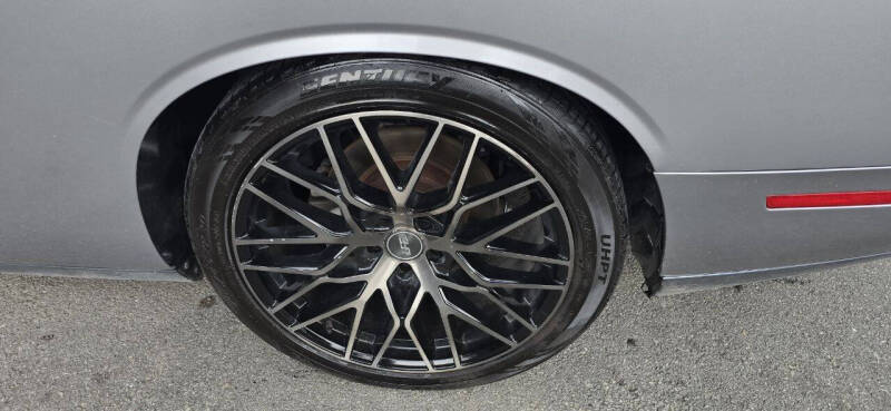 2015 Dodge Challenger SXT