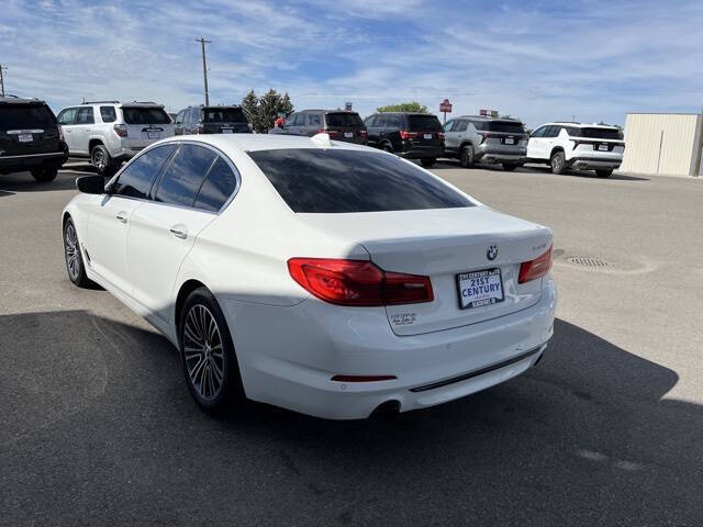 2017 BMW 5 Series 530i