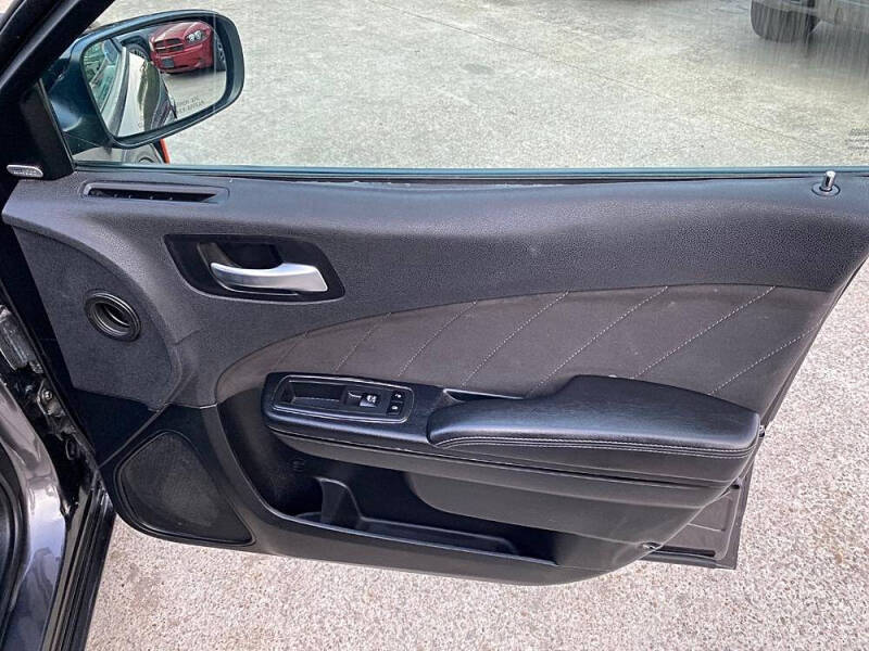 2017 Dodge Charger SXT