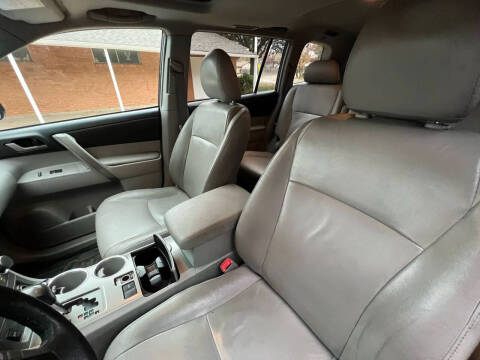 2010 Toyota Highlander SE