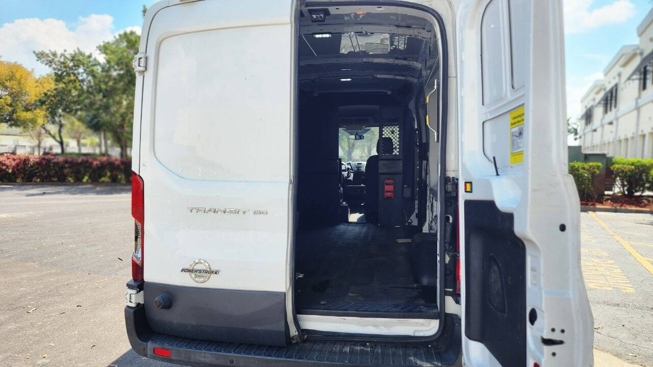 2015 Ford Transit  - $20,900