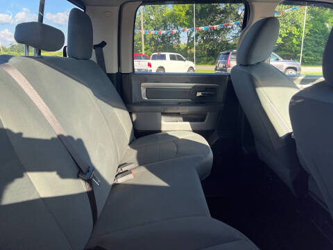 2018 RAM 1500 SLT