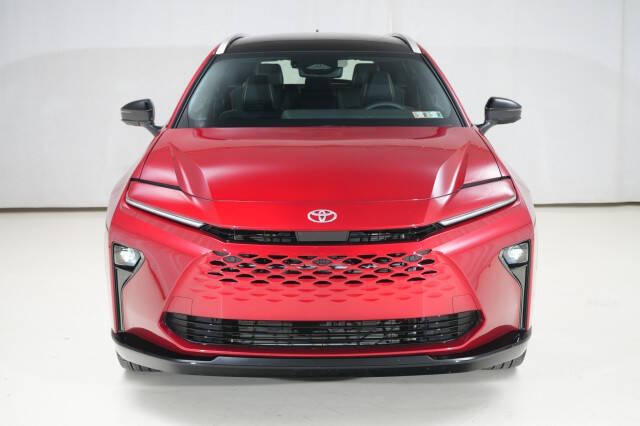 2025 Toyota Crown Signia Limited