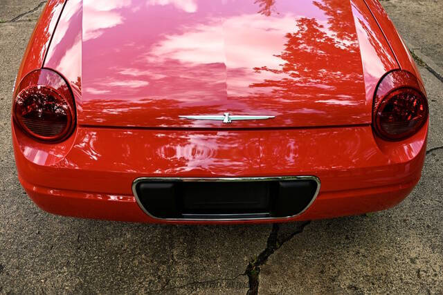 2002 Ford Thunderbird Deluxe