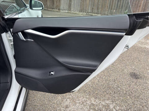 2016 Tesla Model S 70