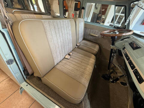 1972 Volkswagen Bus