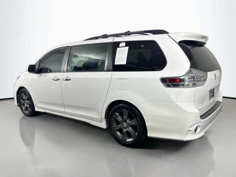 2015 Toyota Sienna