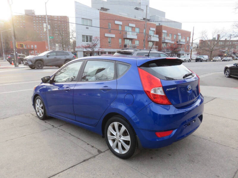 2014 Hyundai Accent SE