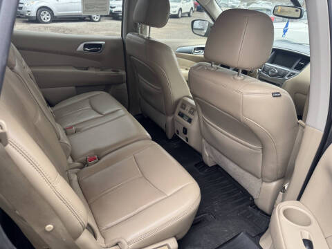 2017 Nissan Pathfinder S