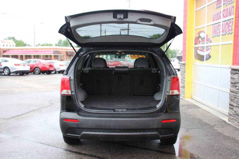 2011 Kia Sorento LX