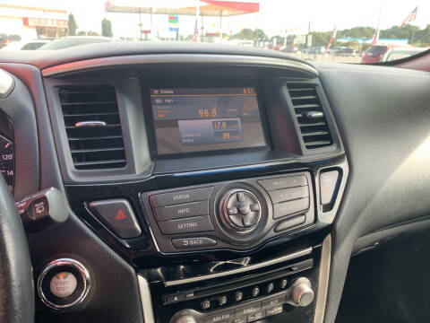 2014 Nissan Pathfinder SV