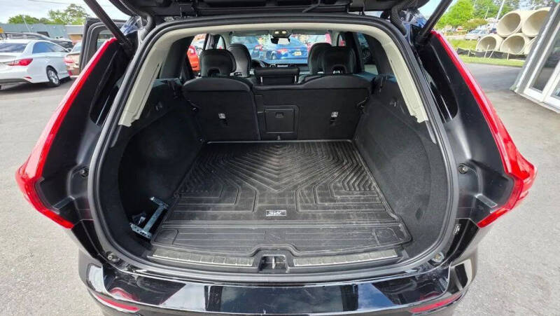 2023 Volvo XC60 B5 Core