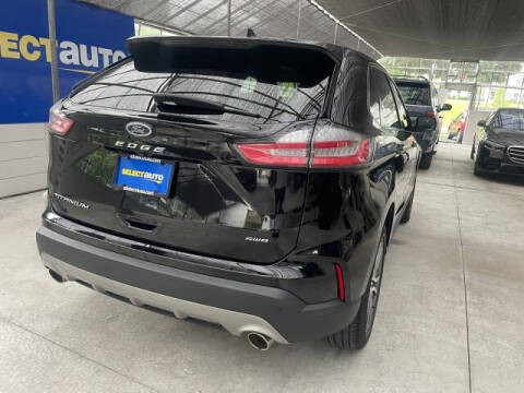 2022 Ford Edge Titanium