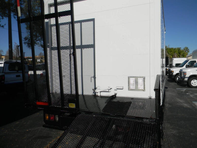 2016 Isuzu NPR