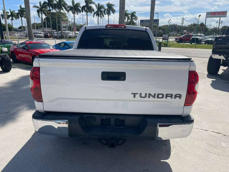 2015 Toyota Tundra SR5