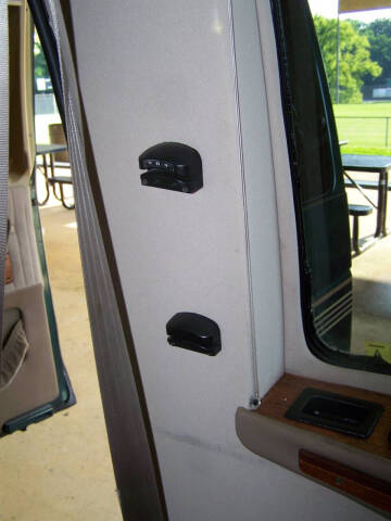 2000 Ford E-Series E-150